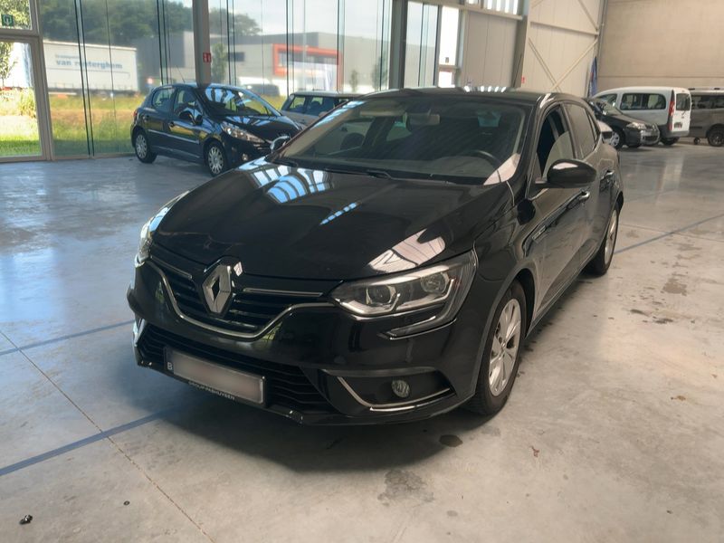 Renault Megane 1.3 TCe Limited — zdjęcie 1