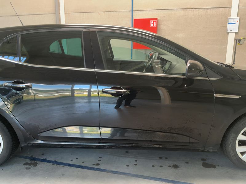 Renault Megane 1.3 TCe Limited — zdjęcie 7