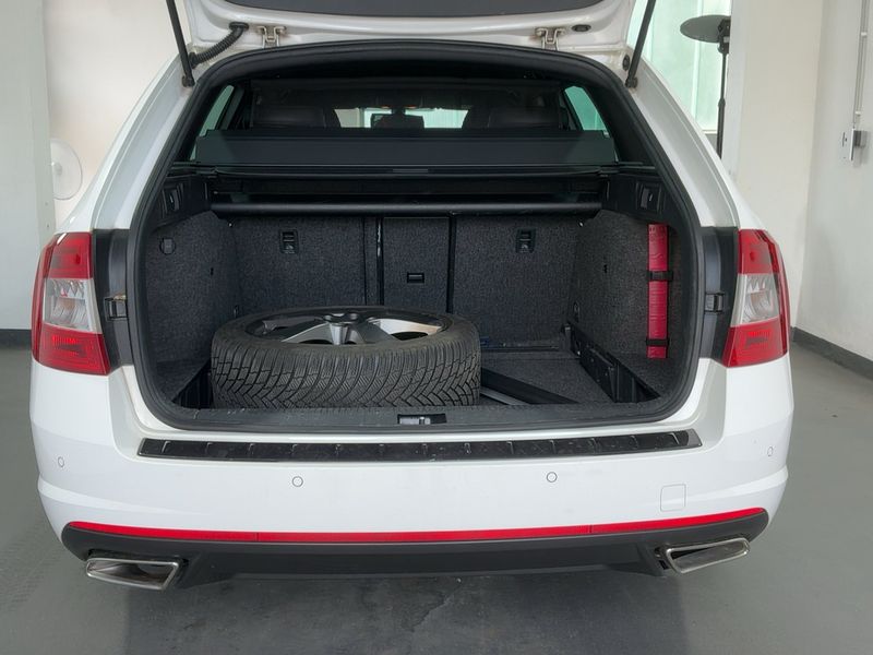Skoda Octavia 2.0 TDI RS 2015 – снимка 16