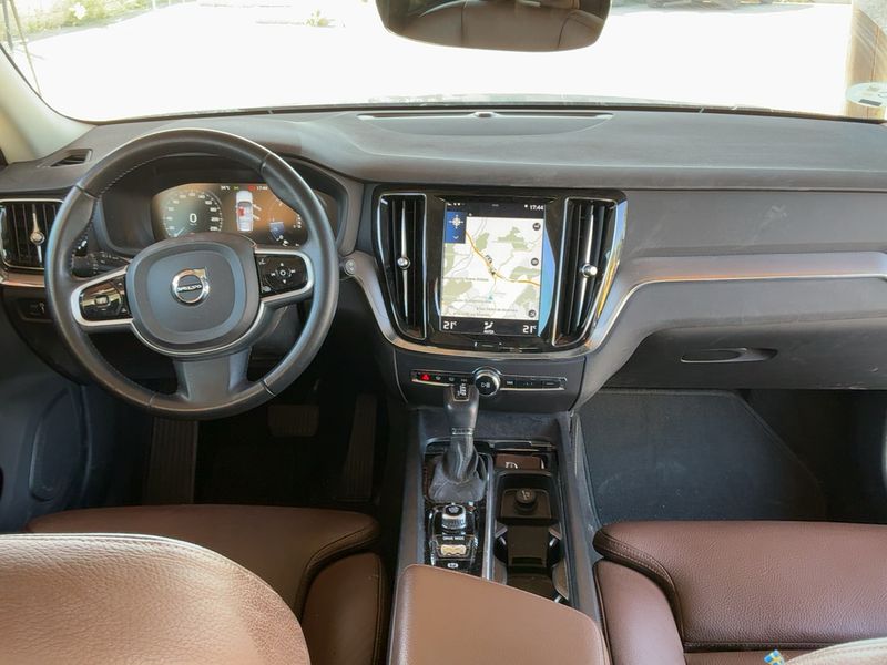 Volvo V60 2.0 D3 Inscription — zdjęcie 12