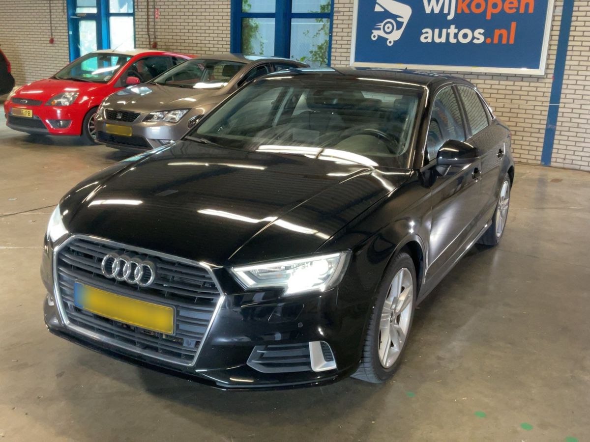 Audi A3 2017 — photo 1