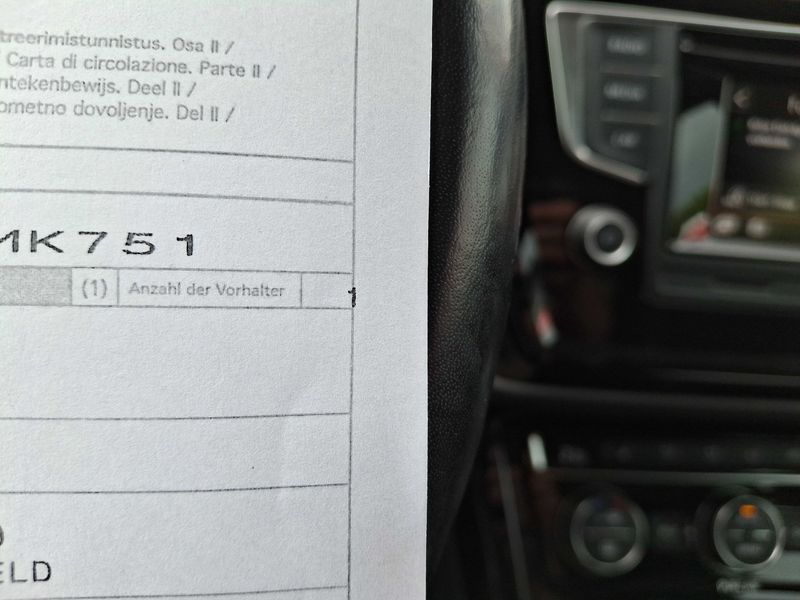 Volkswagen Touran 1.4 TSI Highline BlueMotion Tech — zdjęcie 14