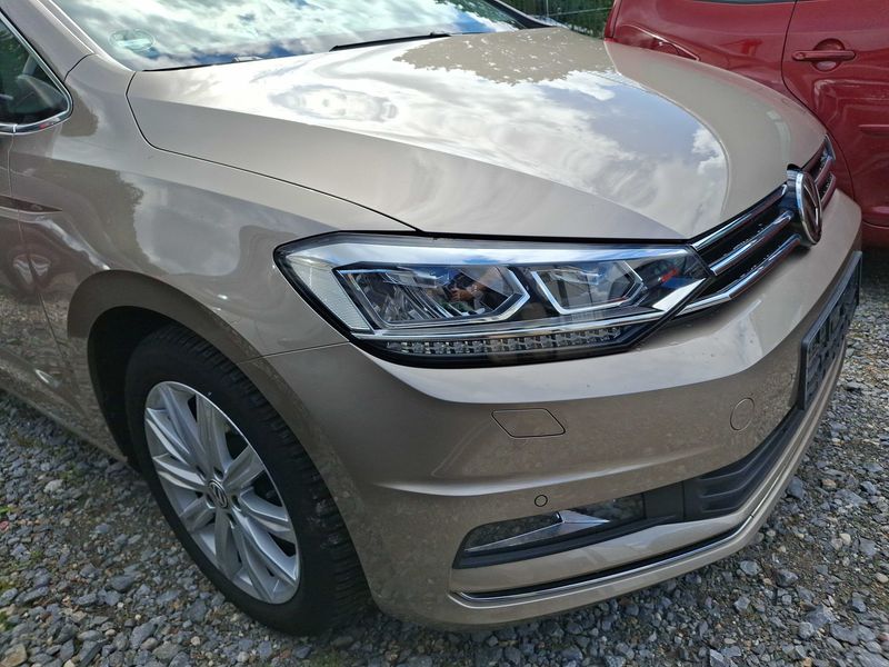 Volkswagen Touran 1.4 TSI Highline BlueMotion Tech — zdjęcie 6