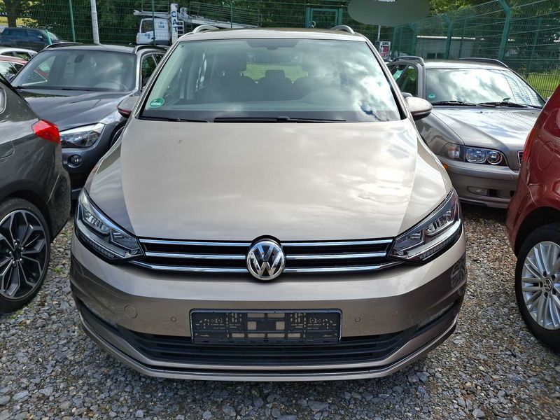 Volkswagen Touran 1.4 TSI Highline BlueMotion Tech — zdjęcie 7