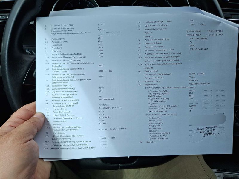 Volkswagen Touran 1.4 TSI Highline BlueMotion Tech — zdjęcie 18