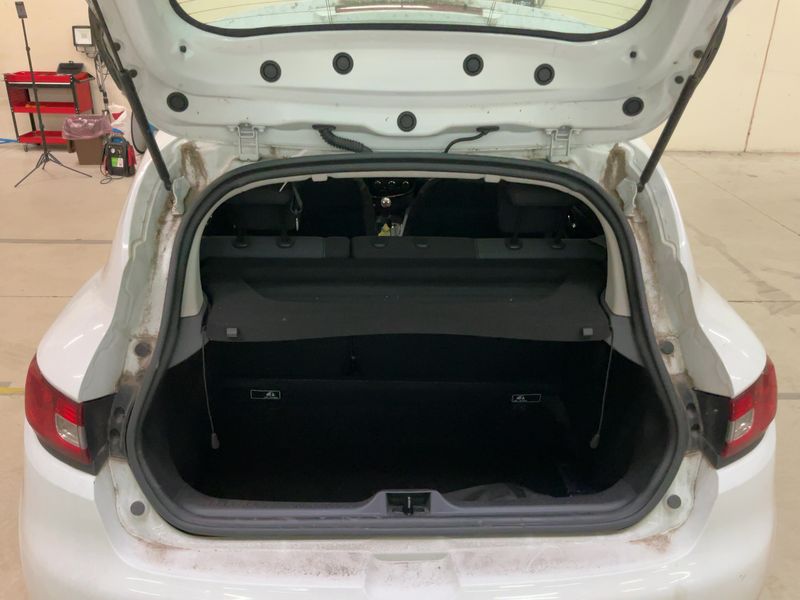 Renault Clio 0.9 Energy Dynamique 2012 – снимка 15
