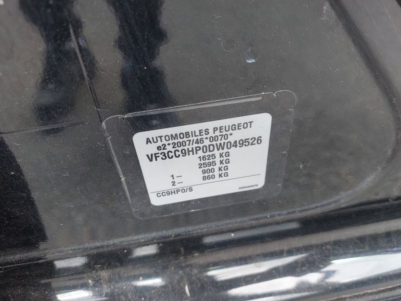 Peugeot 208 1.6 HDi Féline — zdjęcie 15
