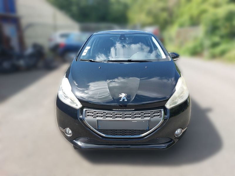 Peugeot 208 1.6 HDi Féline — zdjęcie 7