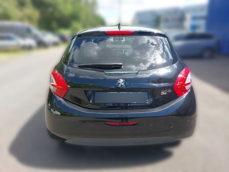 Peugeot 208 1.6 HDi Féline — zdjęcie 4