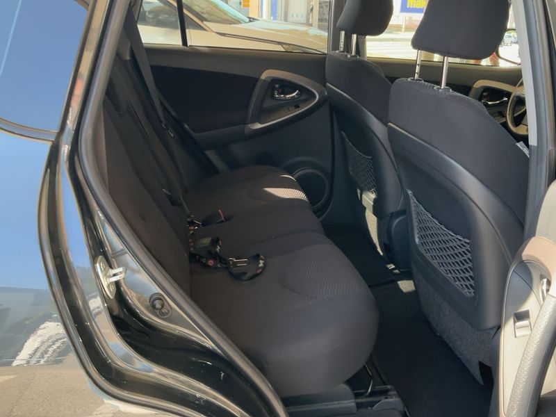 Toyota RAV 4 2.0 VX — zdjęcie 14