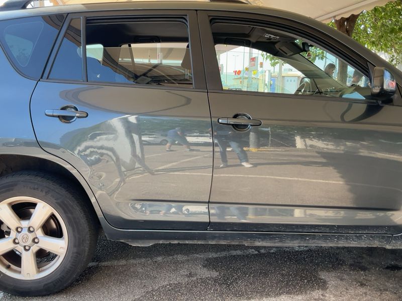 Toyota RAV 4 2.0 VX — zdjęcie 7