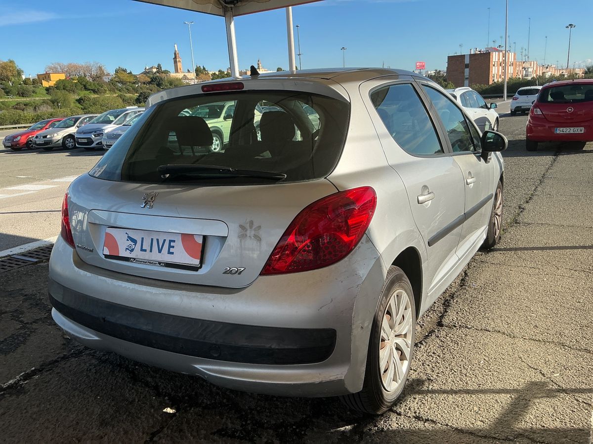 Peugeot 207 1.4 X Line