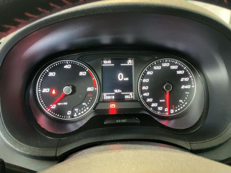 Seat Ibiza 1.4 TDI FR — zdjęcie 13