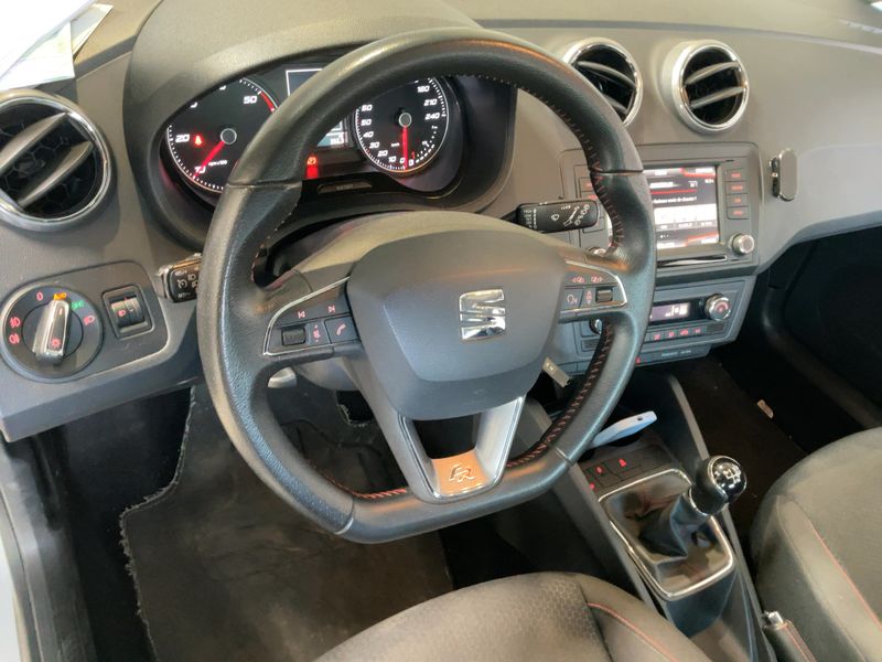 Seat Ibiza 1.4 TDI FR — zdjęcie 12