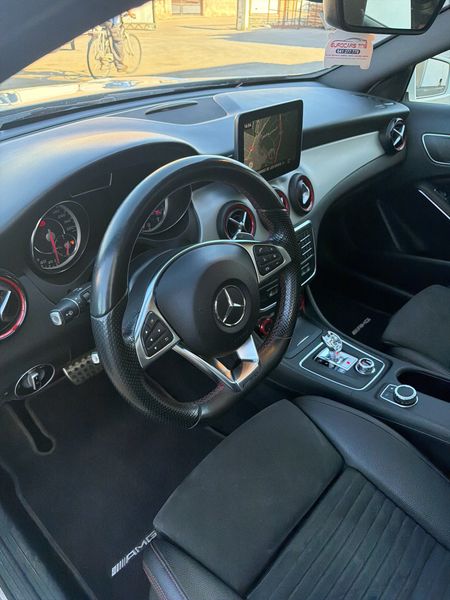 Mercedes-Benz GLA-Klasse GLA 45 AMG 4Matic — zdjęcie 22