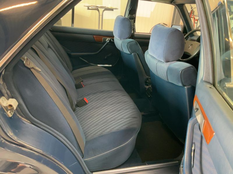 Mercedes-Benz S-Klasse SE 280 — zdjęcie 14