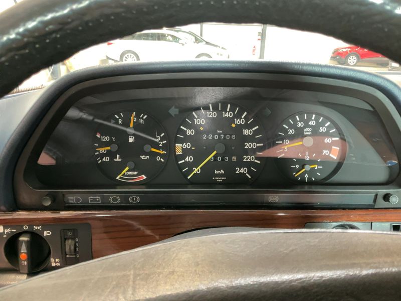 Mercedes-Benz S-Klasse SE 280 — zdjęcie 13