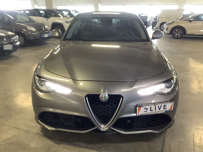 Alfa Romeo Giulia 2.2 JTDM Veloce — zdjęcie 7