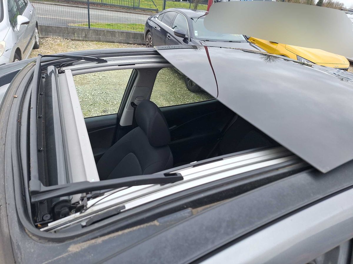 Hyundai ix20 2014 — photo 27