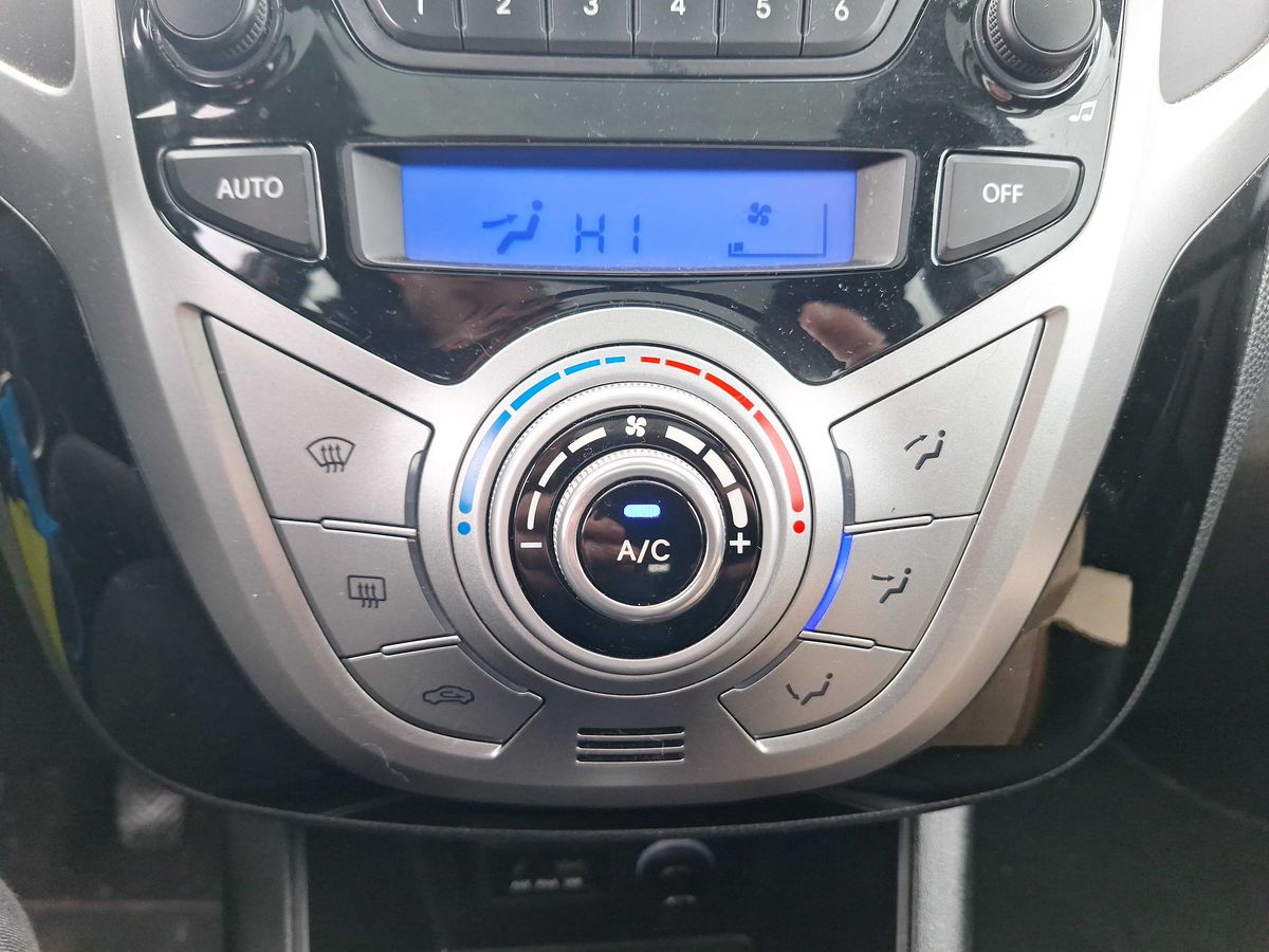 Hyundai ix20 2014 — photo 25
