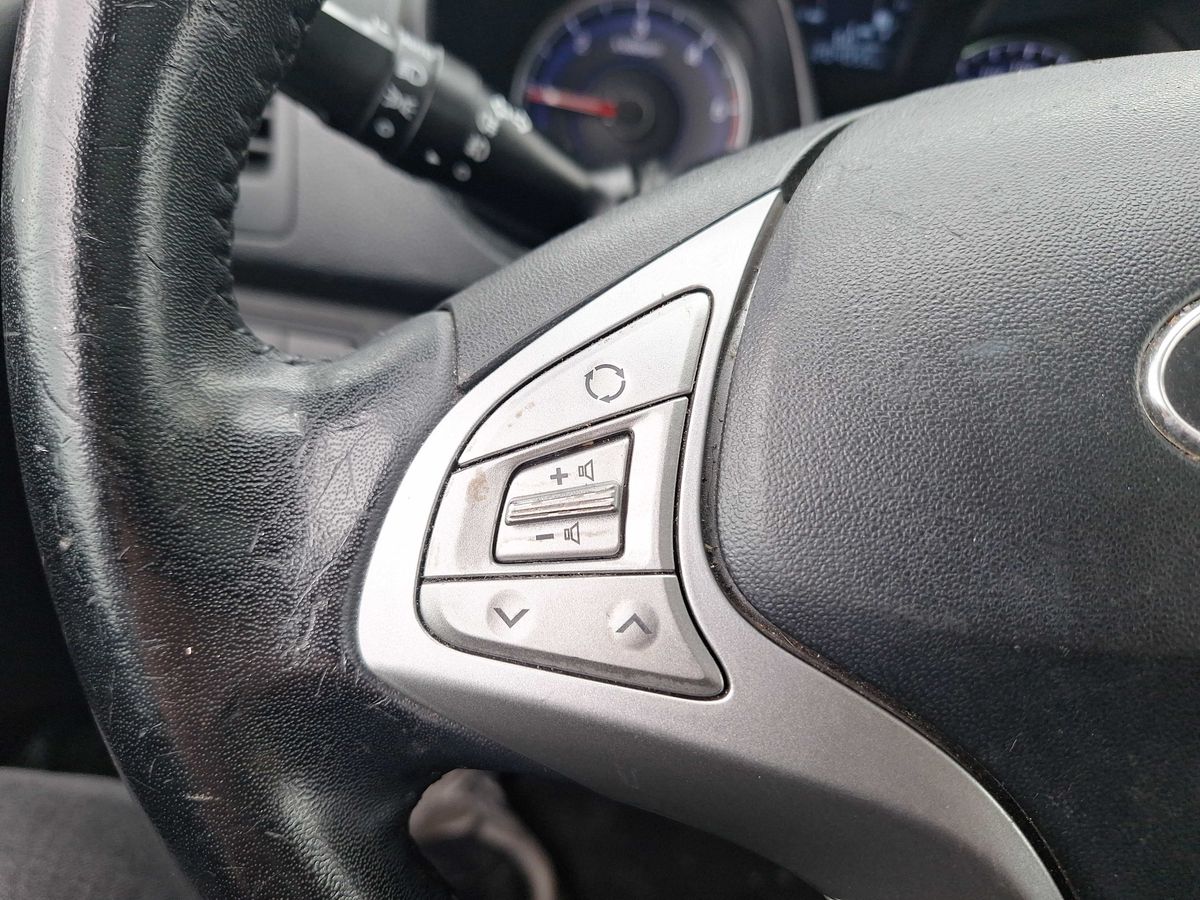 Hyundai ix20 2014 — photo 23