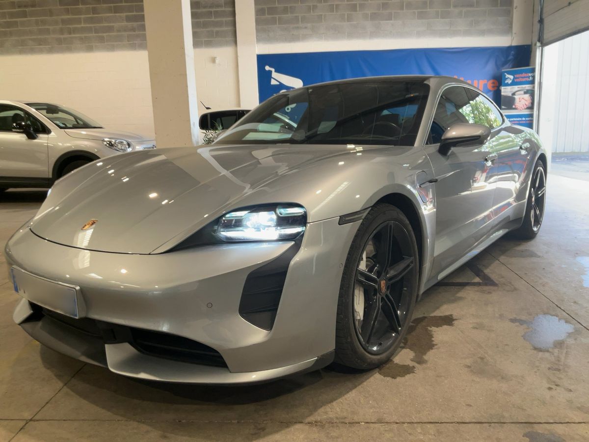 Porsche Taycan 2020