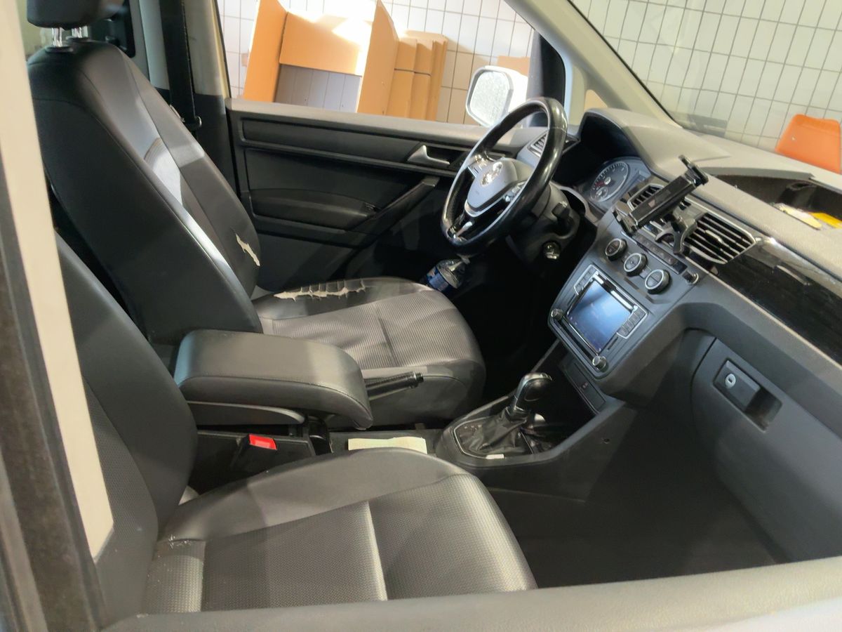 Volkswagen Caddy 2016 — photo 17