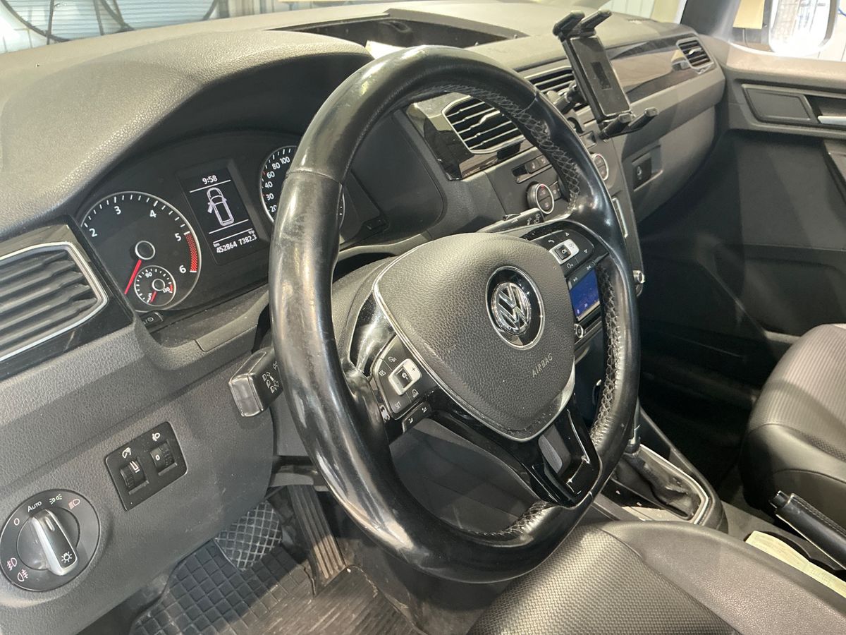 Volkswagen Caddy 2016 — photo 28