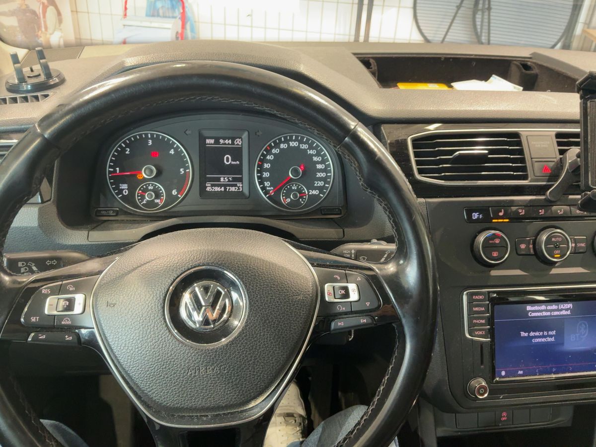 Volkswagen Caddy 2016 — photo 18