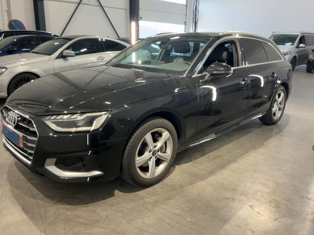 Audi A4 2021 — photo 1