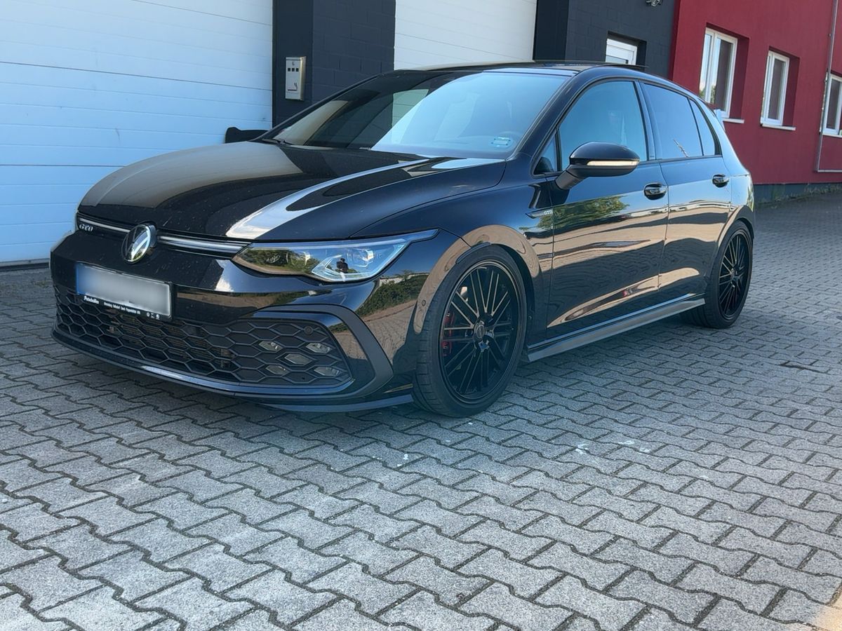 Volkswagen Golf 2024