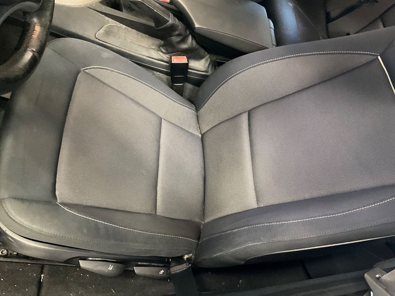 BMW 1er 118d 2008 – снимка 30