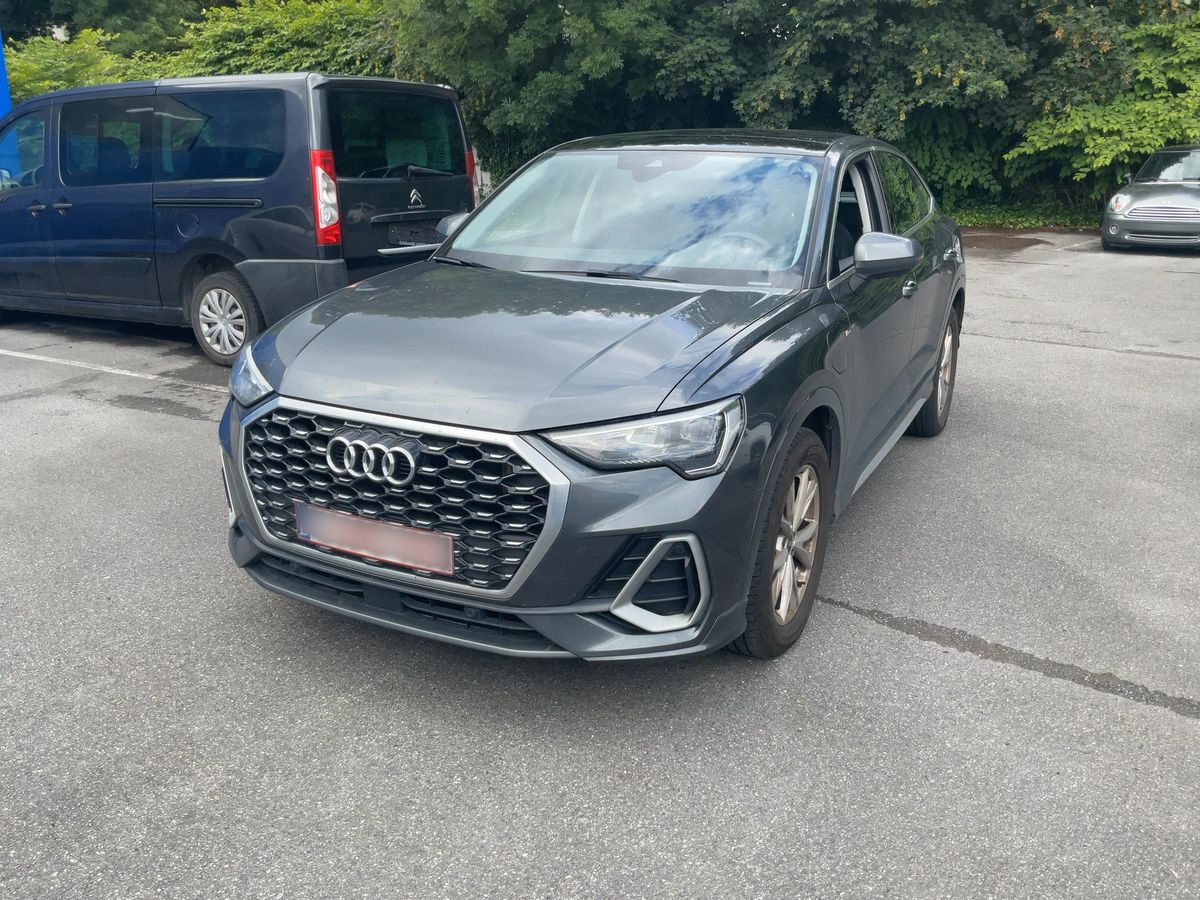 Audi Q3 2021