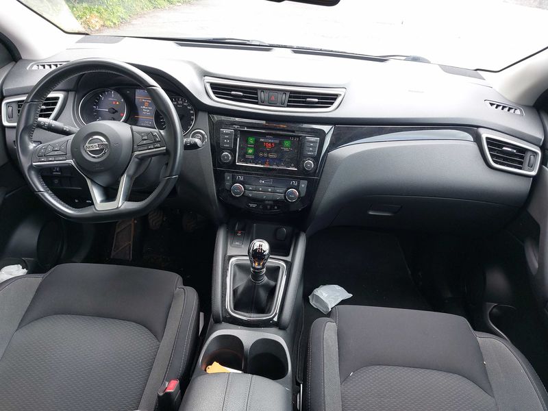 Nissan Qashqai 1.5 dCi N-Connecta — zdjęcie 11