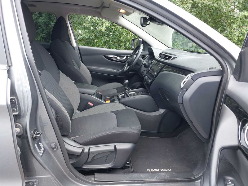 Nissan Qashqai 1.5 dCi N-Connecta — zdjęcie 10