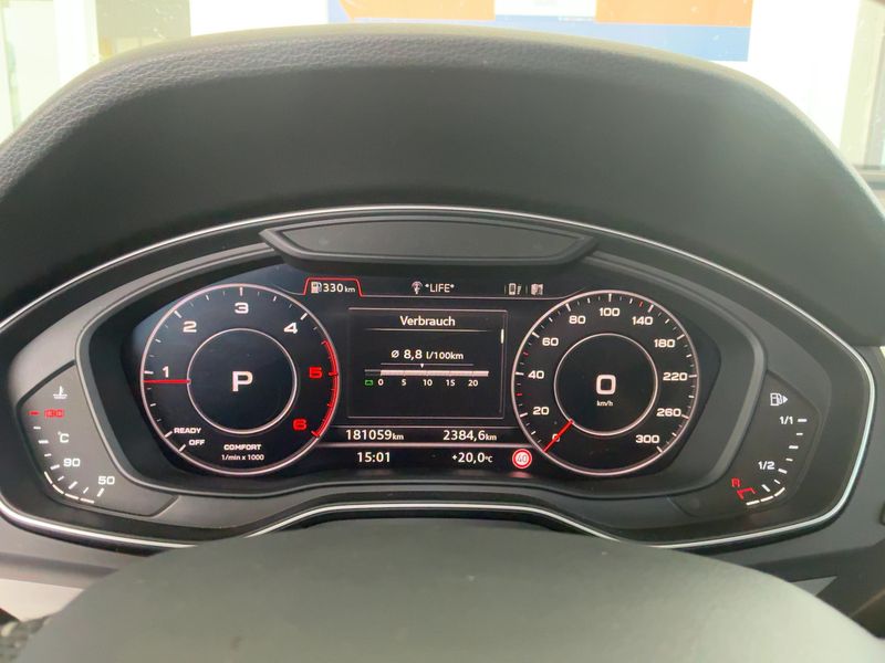 Audi Q5 2.0 TDI quattro Sport — zdjęcie 13