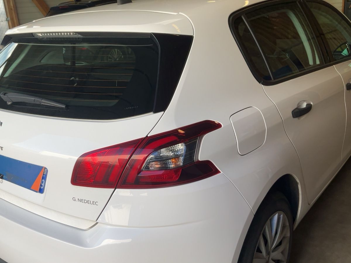 Peugeot 308 2020 — photo 9