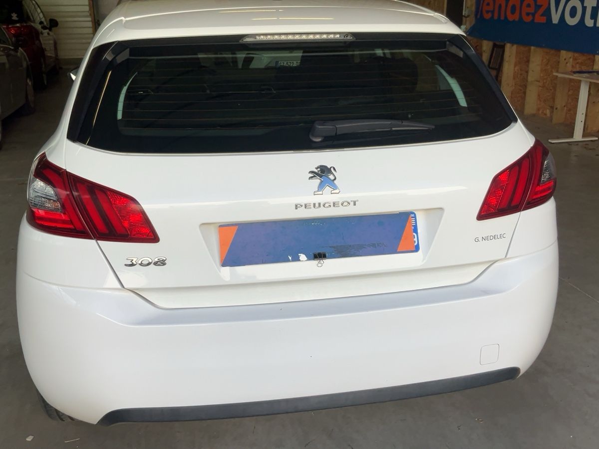Peugeot 308 2020 — photo 8