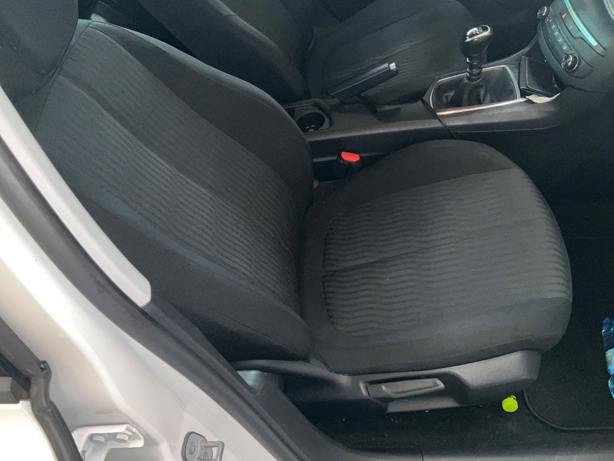 Peugeot 308 2020 — photo 30