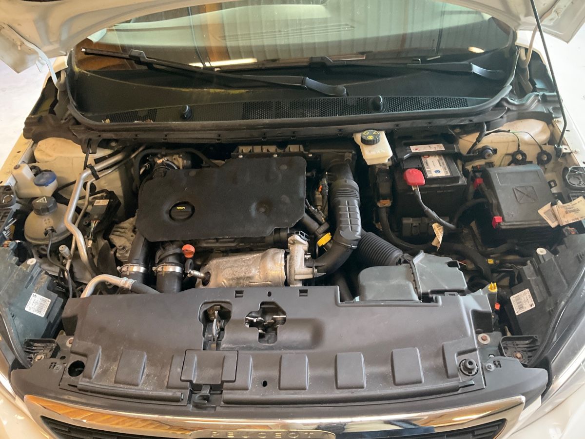 Peugeot 308 2020 — photo 23