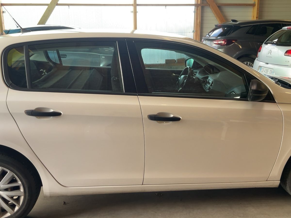 Peugeot 308 2020 — photo 11