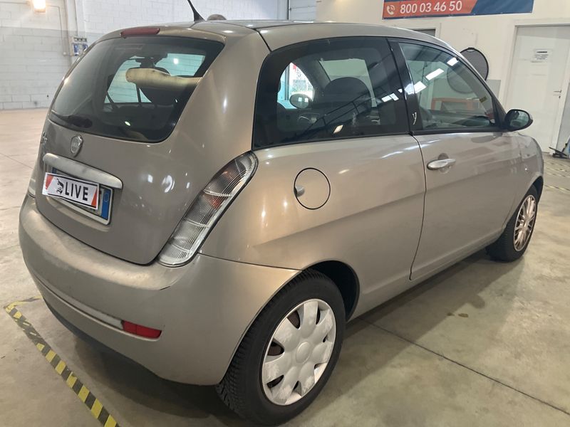 Lancia Ypsilon 1.2 Oro — zdjęcie 2