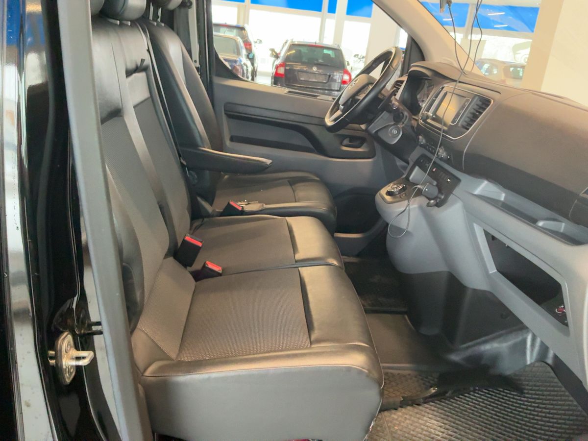 Opel Vivaro 2020 — photo 17