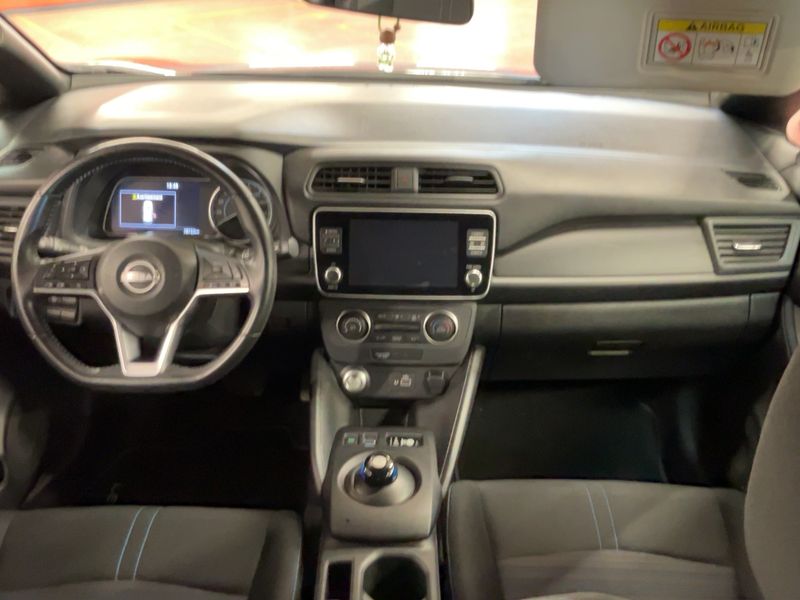 Nissan Leaf electric drive 110 kW Acenta — zdjęcie 12