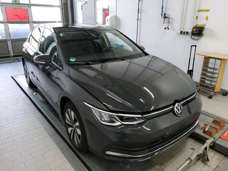 Volkswagen Golf VIII 1.5 TSI ACT Move — zdjęcie 13
