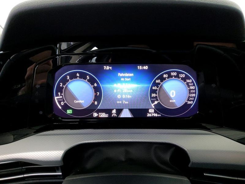 Volkswagen Golf VIII 1.5 TSI ACT Move — zdjęcie 11