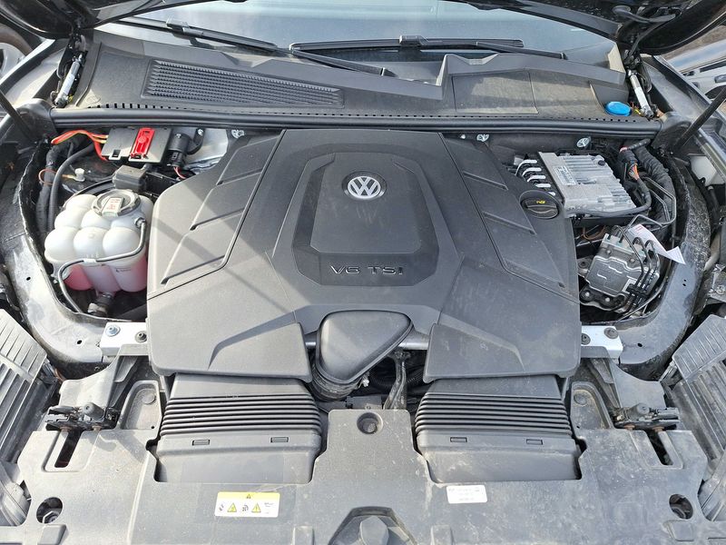 Volkswagen Touareg 3.0 TSI R-Line 4Motion — zdjęcie 8