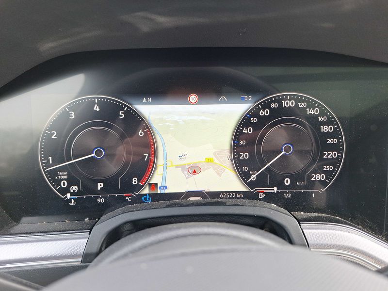 Volkswagen Touareg 3.0 TSI R-Line 4Motion — zdjęcie 12