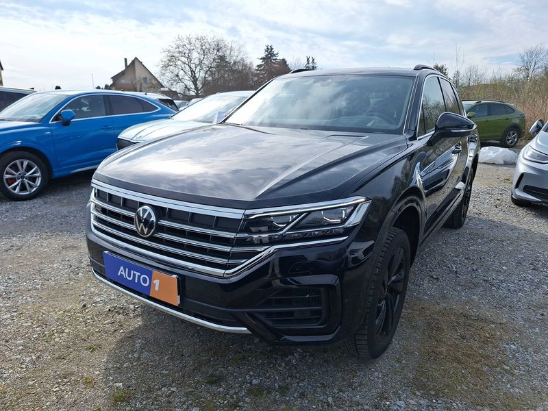Volkswagen Touareg 3.0 TSI R-Line 4Motion — zdjęcie 1