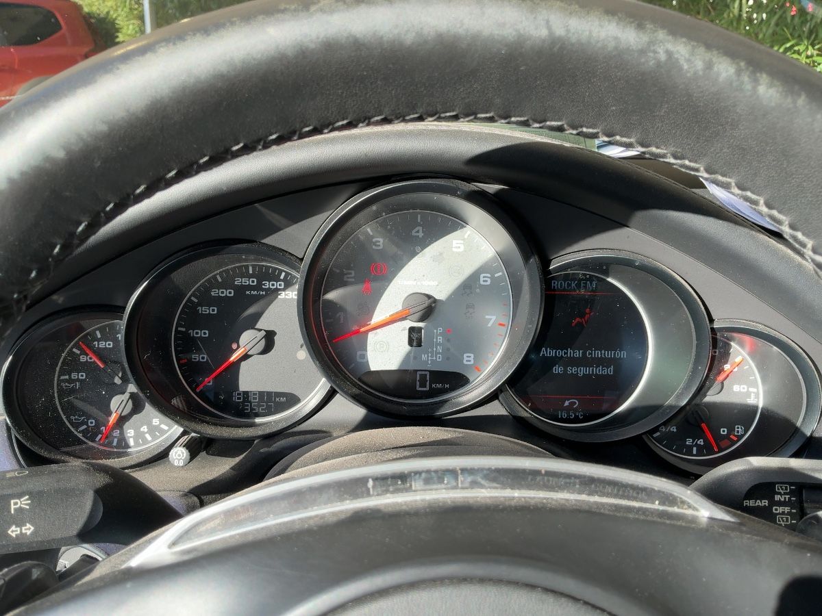Porsche Panamera 2011 — photo 19